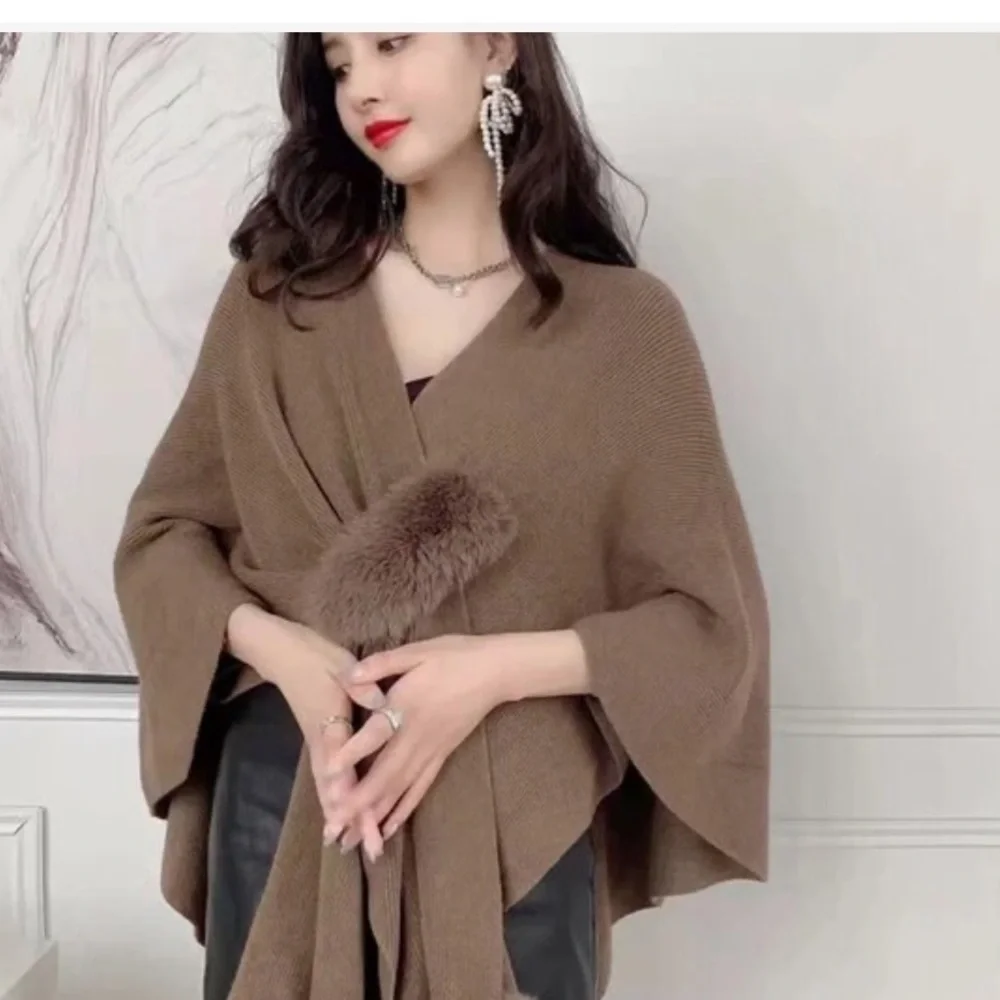 Knit Faux Fur Keyhole  Pom Pom Edge Scarf Wrap Shawl dh.